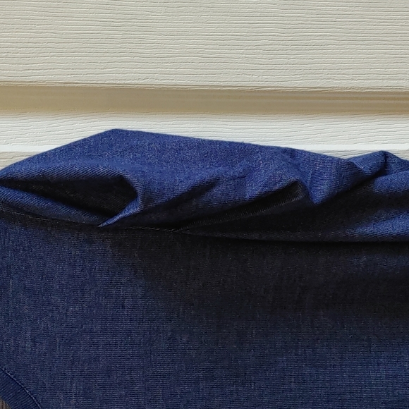 Ladies Long Puff sleeve Size Large Denim Blue Signature Top - Picture 3 of 4